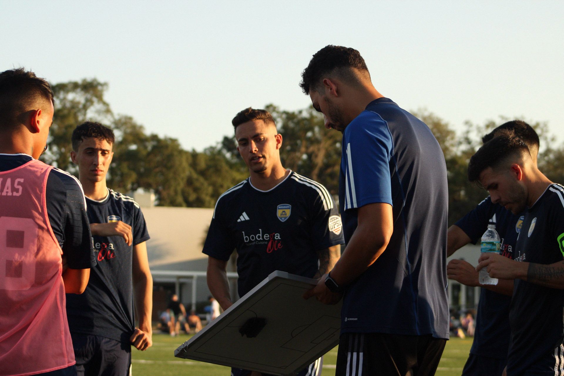 WhatsApp Image 2025-09-28 at 00.08.02