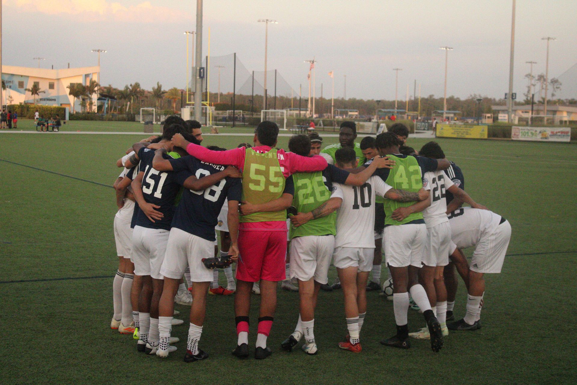 WhatsApp Image 2025-09-28 at 00.08.35